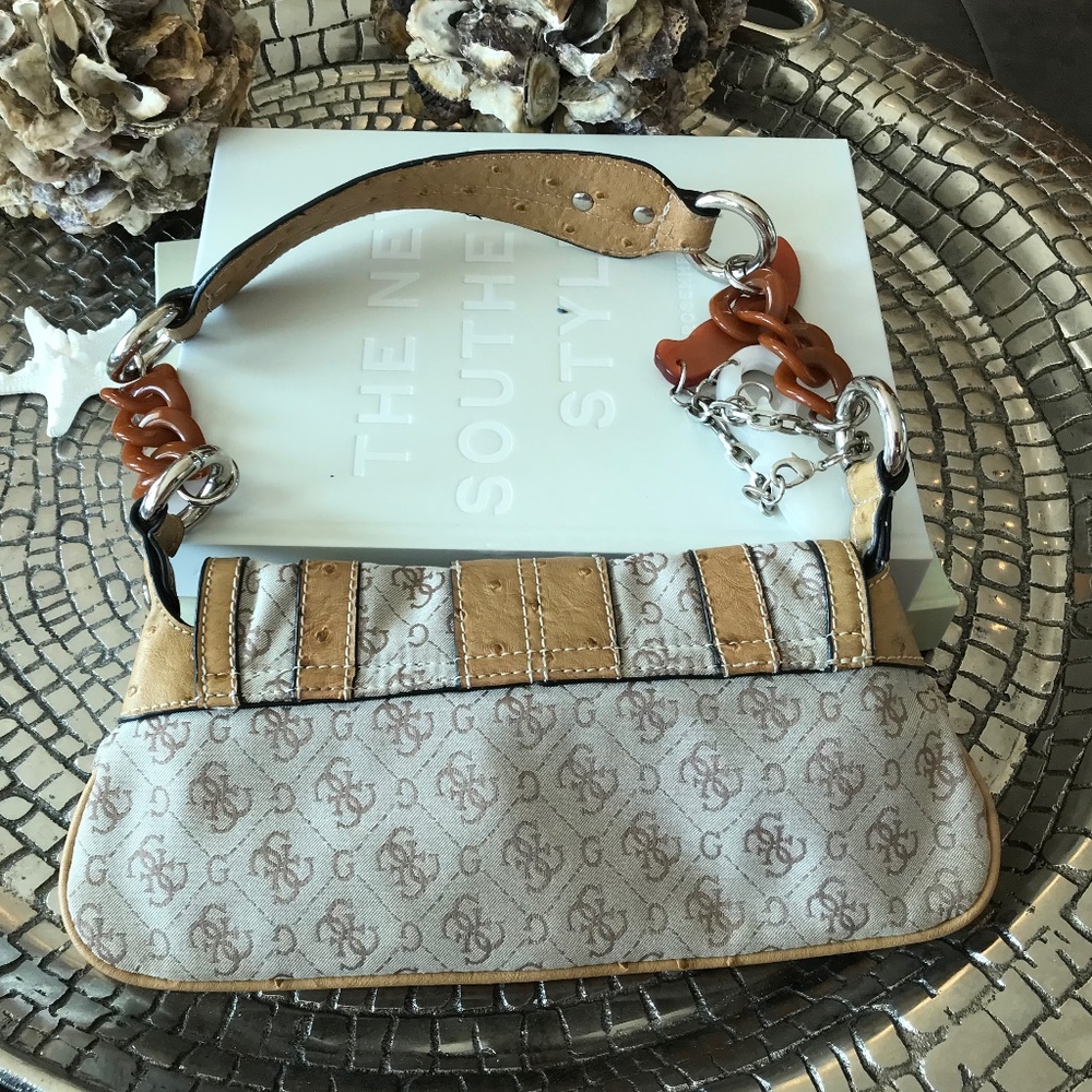Y2K 🔥VINTAGE “IT GIRL” BIG G MINI BAGUETTE BAG WITH CHUNKY CHARMS - Picture 8 of 16